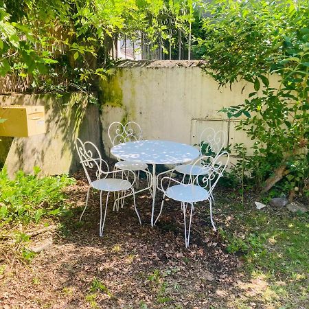 Une Maison De Famille Oloron-Sainte-Marie Εξωτερικό φωτογραφία